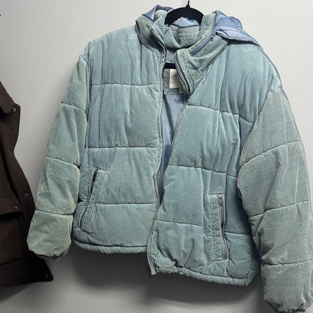 American Eagle Outfitters Light Blue Corduroy Puffer Jacket